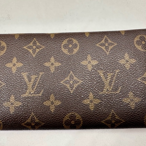 Authentic Louis Vuitton Sarah Monogram Long Wallet Brown - Picture 2 of 12